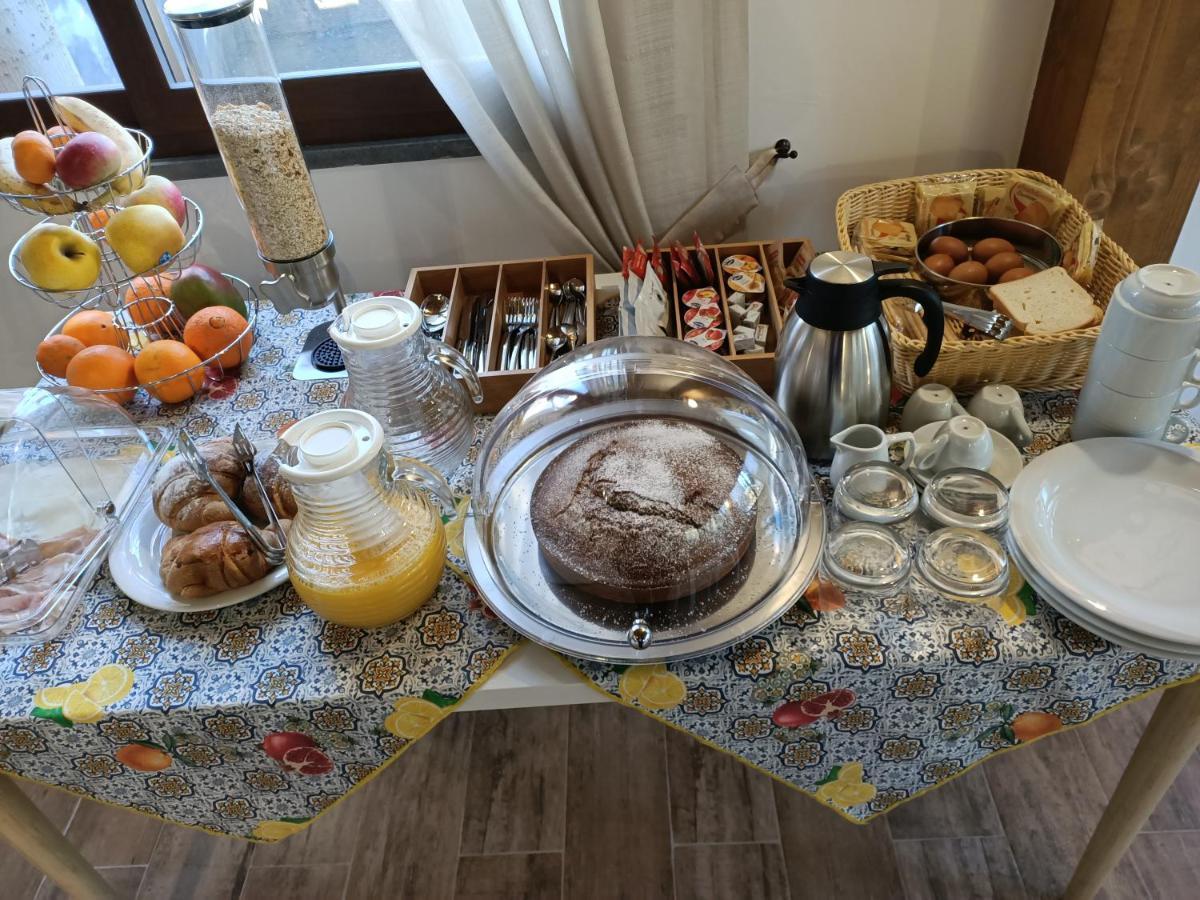 B&B Villa Salome' San Pietro Clarenza ภายนอก รูปภาพ