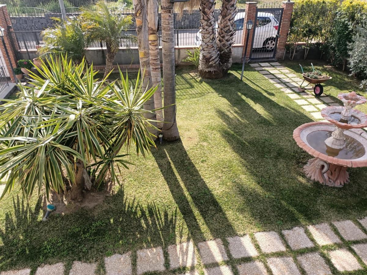 B&B Villa Salome' San Pietro Clarenza ภายนอก รูปภาพ