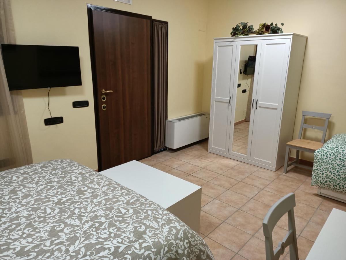 B&B Villa Salome' San Pietro Clarenza ภายนอก รูปภาพ